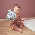 STIMULI. Υφασμάτινη μπάλα ανάπτυξης αισθήσεων - Image 3