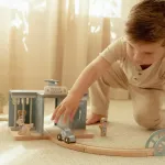 LITTLE DUTCH. Ξύλινο αστυνομικό τμήμα με αξεσουάρ FSC - Image 6