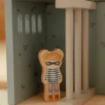 LITTLE DUTCH. Ξύλινο αστυνομικό τμήμα με αξεσουάρ FSC - Image 3